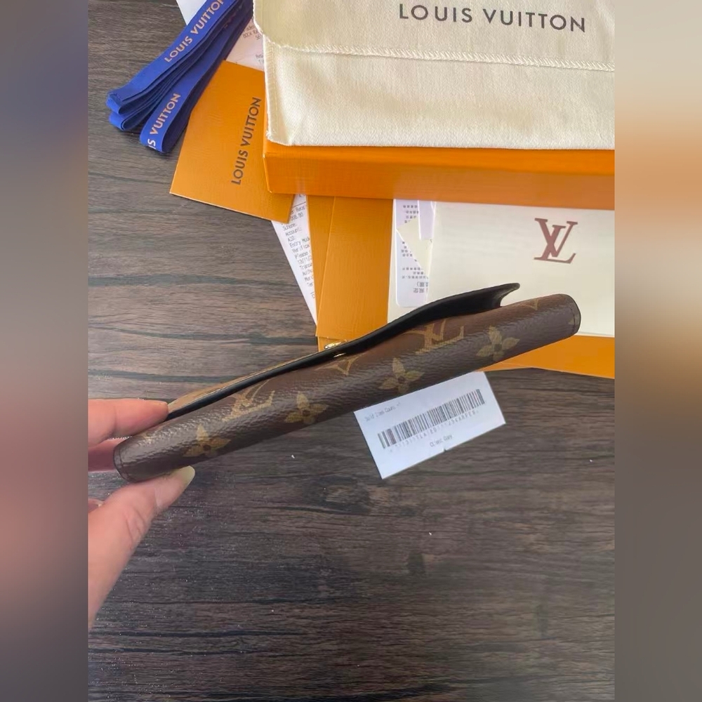 Louis Vuitton Emilie Wallet - Picture 6 of 11